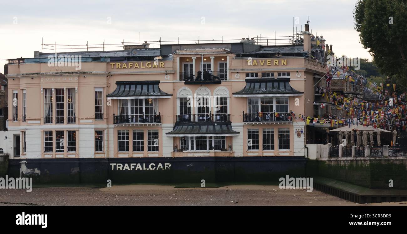 Vue du pub Trafalger Tavern à Greenwich Londres le 28 septembre 2025 crédit : action Foto Sport/Alamy Live News Banque D'Images