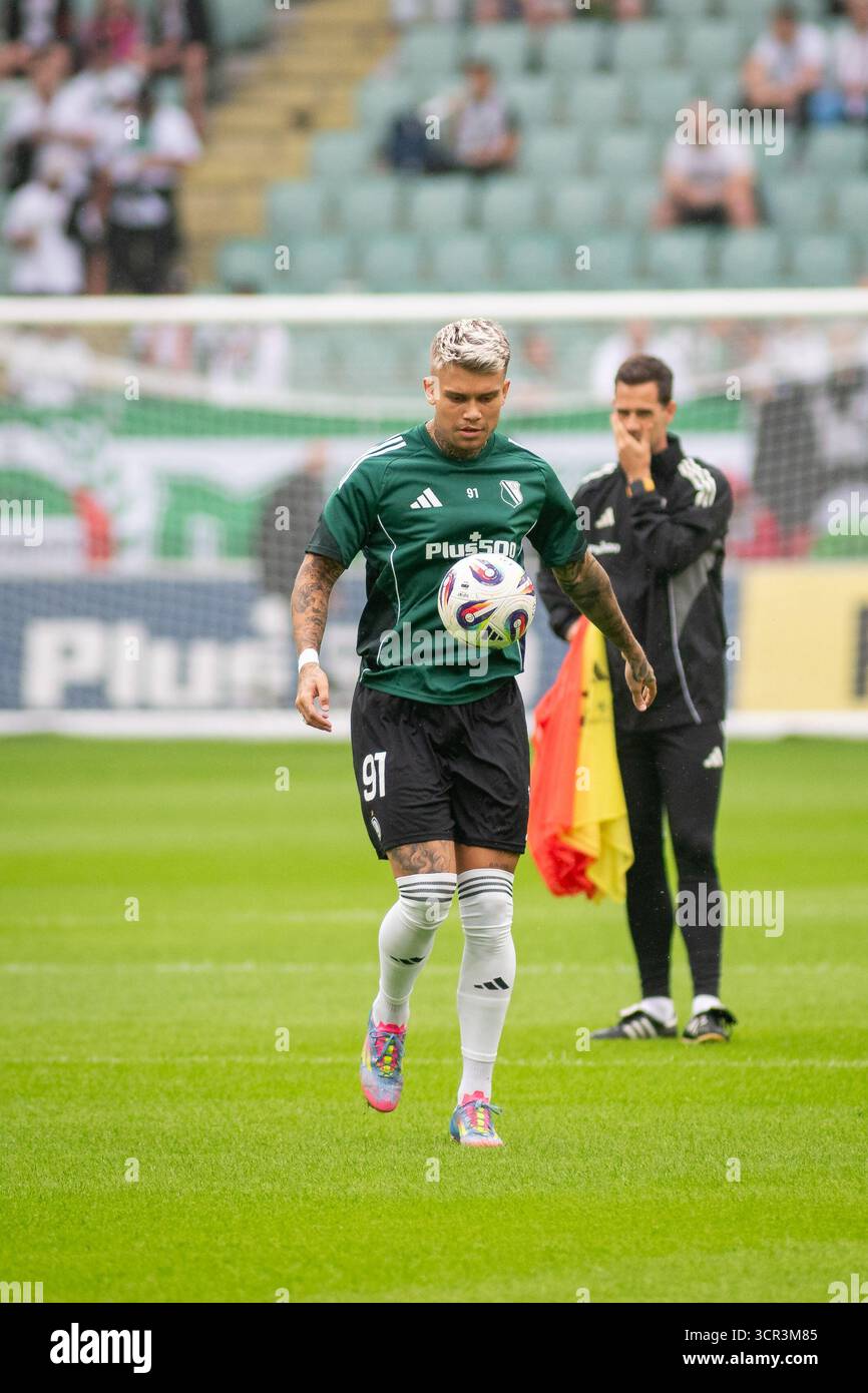 Legia Varsovie affronte Radomiak Radom dans un match polonais d'Ekstraklasa au stade de l'armée polonaise (Stadion Wojska Polskiego) à Varsovie, en Pologne. Banque D'Images