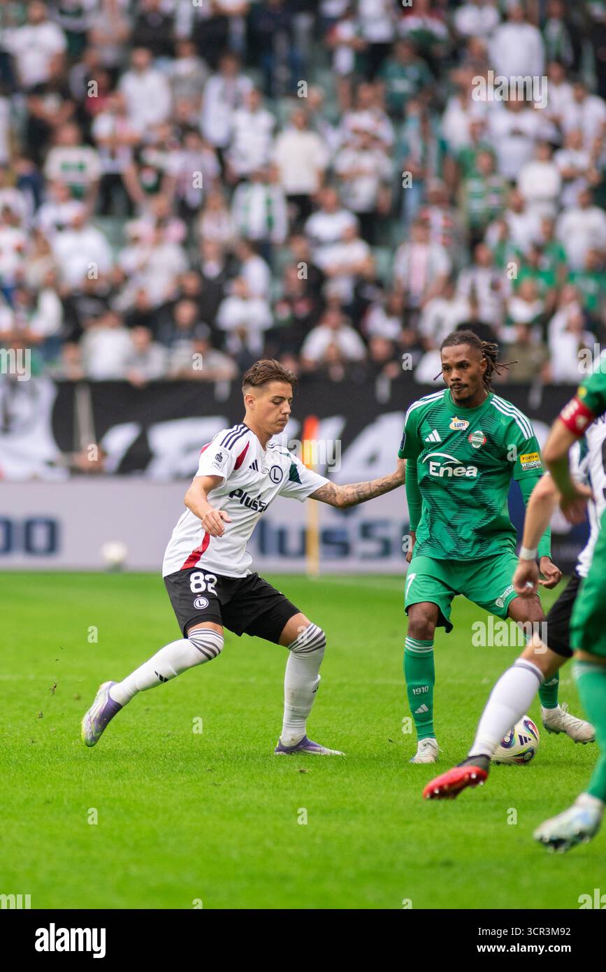 Legia Varsovie affronte Radomiak Radom dans un match polonais d'Ekstraklasa au stade de l'armée polonaise (Stadion Wojska Polskiego) à Varsovie, en Pologne. Banque D'Images