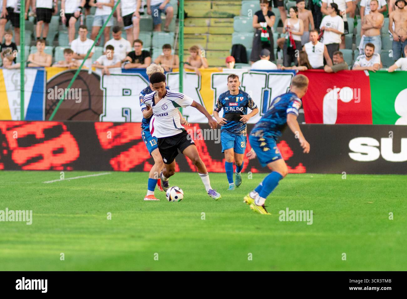 Varsovie, POL - Legia II Warszawa affronte Olimpia Elblag dans la troisième division polonaise Banque D'Images