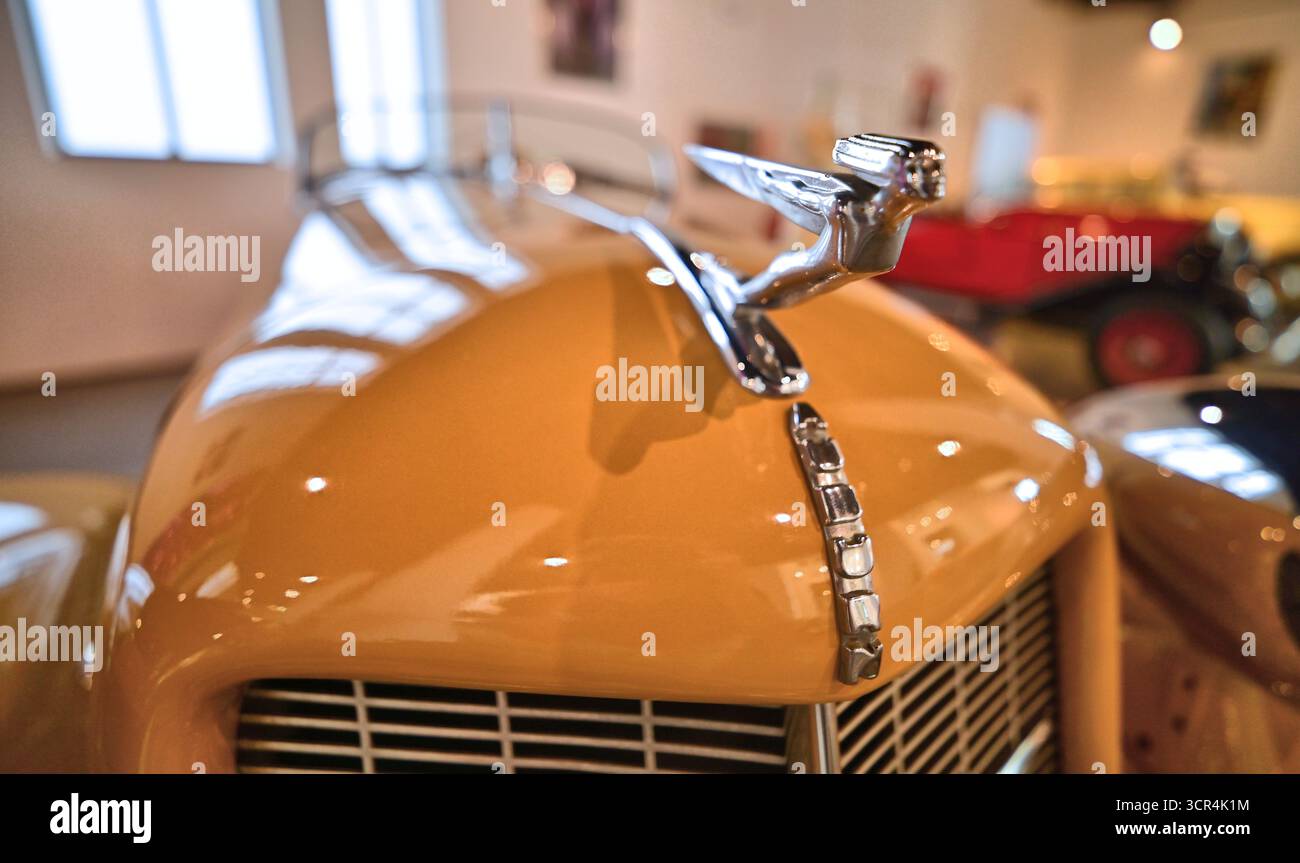 Espagne Andalousie Malaga détail voiture ancienne 1936 Auburn figure de proue au Museo Automovilistico de Malaga Auto Museum de Malaga voitures et de la mode Banque D'Images