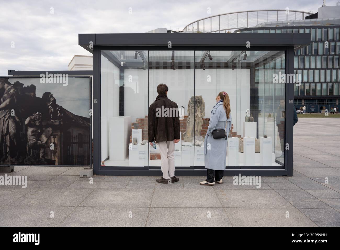 Varsovie, Pologne. 28 septembre 2025. Travaux de reconstruction du palais saxon et du palais Bruhl à Varsovie, Pologne, le 28 septembre 2025. (Photo de Weronika Kowalska/NurPhoto) crédit : NurPhoto SRL/Alamy Live News Banque D'Images