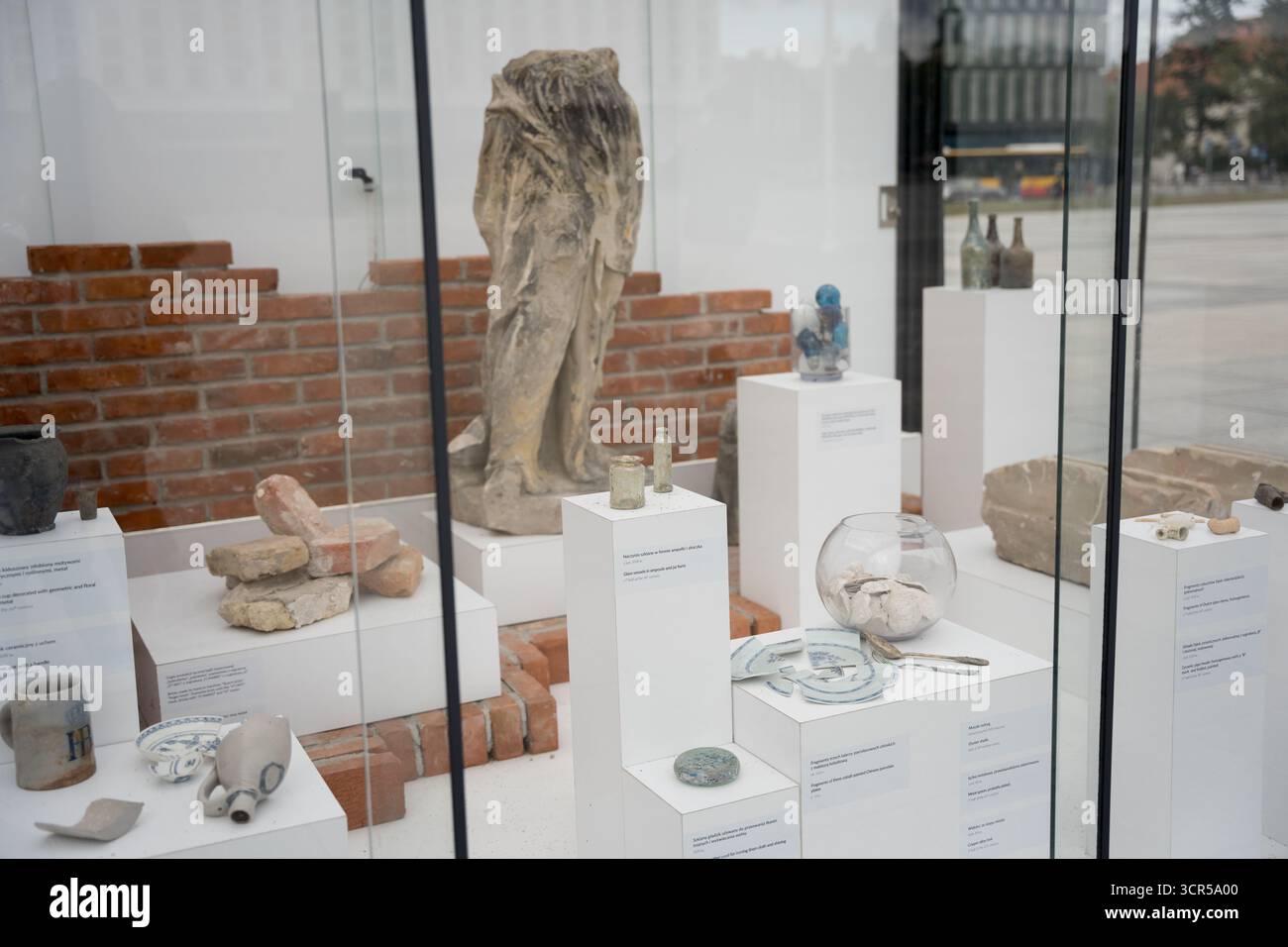 Varsovie, Pologne. 28 septembre 2025. Travaux de reconstruction du palais saxon et du palais Bruhl à Varsovie, Pologne, le 28 septembre 2025. (Photo de Weronika Kowalska/NurPhoto)0 crédit : NurPhoto SRL/Alamy Live News Banque D'Images
