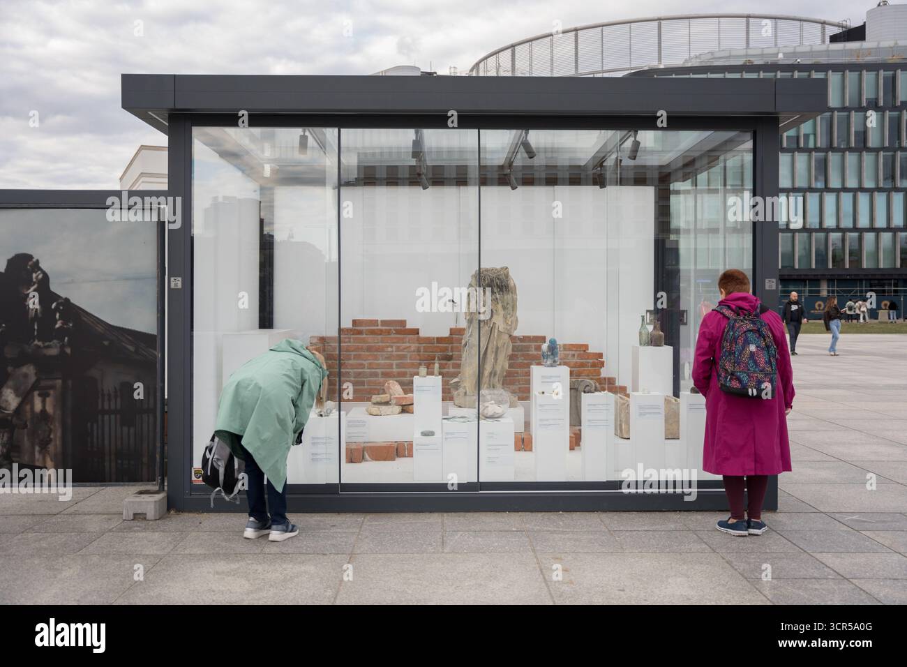 Varsovie, Pologne. 28 septembre 2025. Travaux de reconstruction du palais saxon et du palais Bruhl à Varsovie, Pologne, le 28 septembre 2025. (Photo de Weronika Kowalska/NurPhoto) crédit : NurPhoto SRL/Alamy Live News Banque D'Images