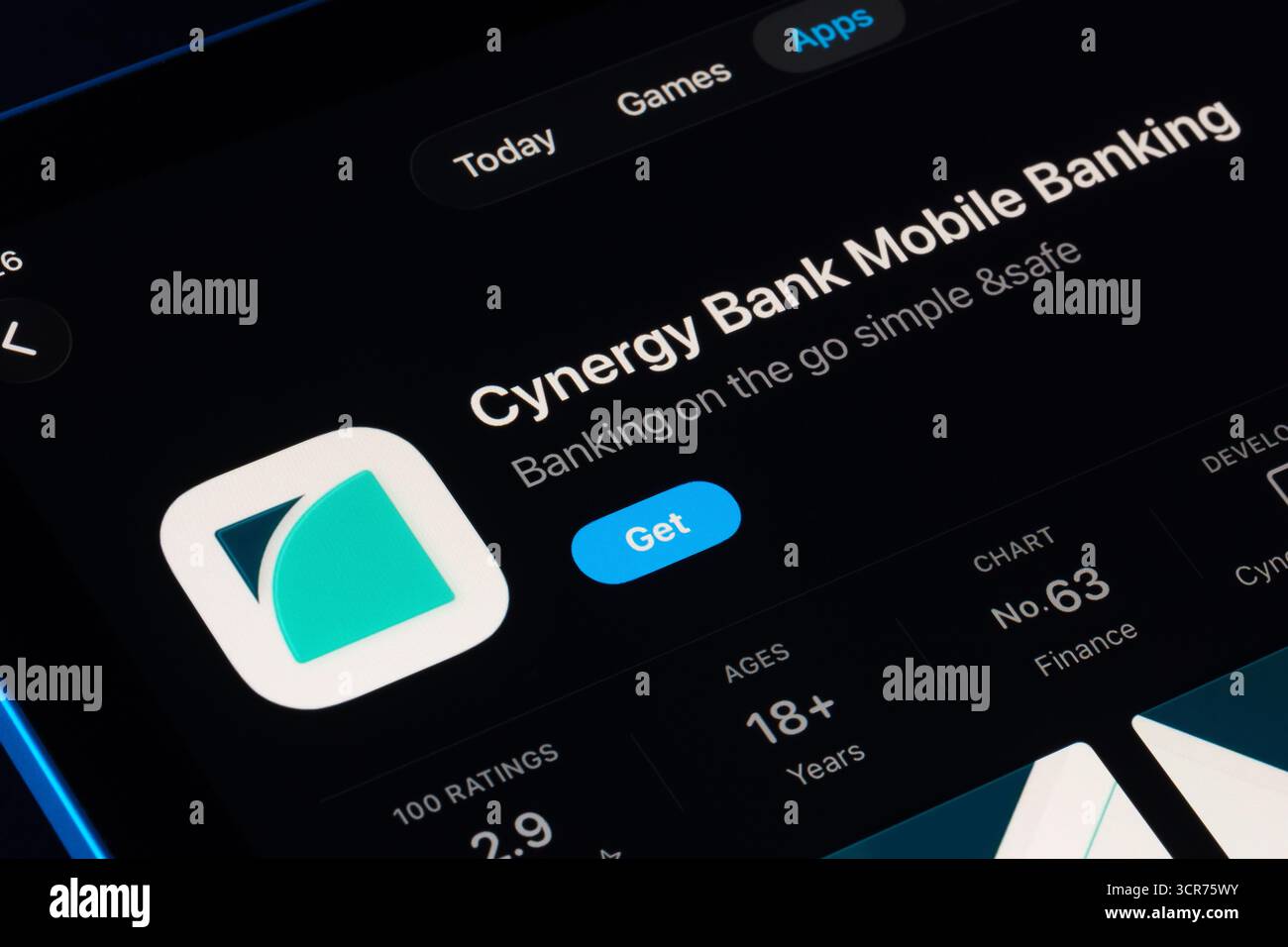 Écran de produit Cynergy Bank Mobile Banking sur iPad, Apple Liquid Glass design sous iOS 26 avec icône et notes mises à jour. Stafford, Royaume-Uni, se Banque D'Images