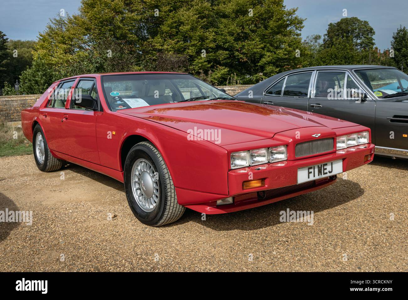 1988 Aston Martin Lagonda , concours of Elegance 2025, Hampton court Palace, Londres, Royaume-Uni Banque D'Images