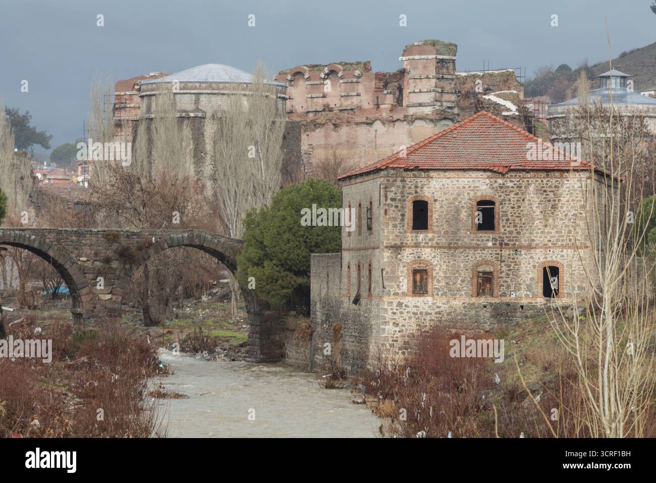 Ville antique de Bergama à Izmir en Turquie, Acropole historique, Ruines hellénistiques, Théâtre antique et Paysage archéologique Banque D'Images