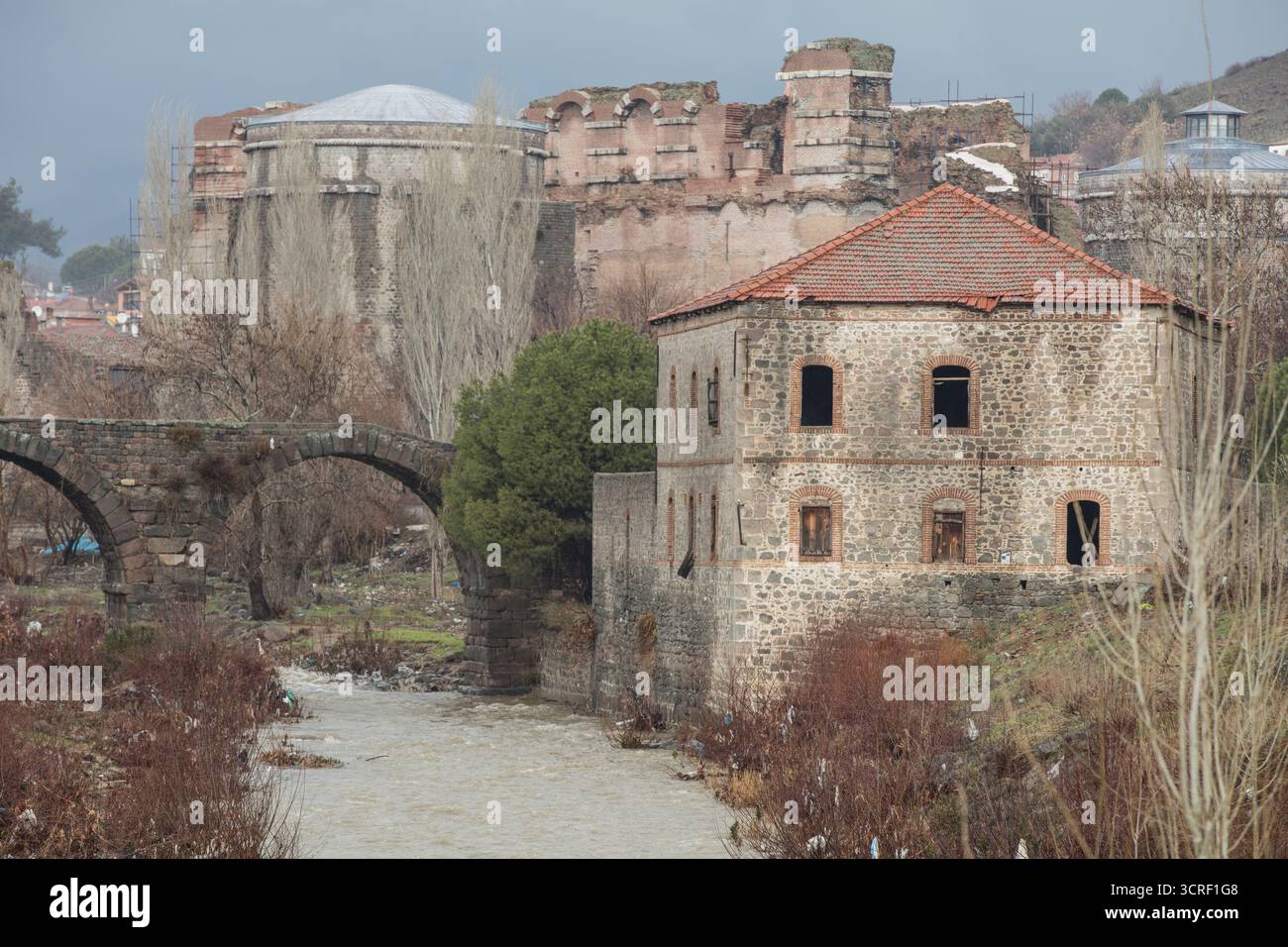 Ville antique de Bergama à Izmir en Turquie, Acropole historique, Ruines hellénistiques, Théâtre antique et Paysage archéologique Banque D'Images