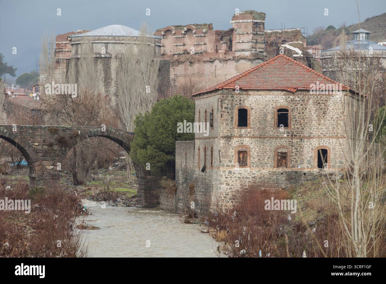 Ville antique de Bergama à Izmir en Turquie, Acropole historique, Ruines hellénistiques, Théâtre antique et Paysage archéologique Banque D'Images