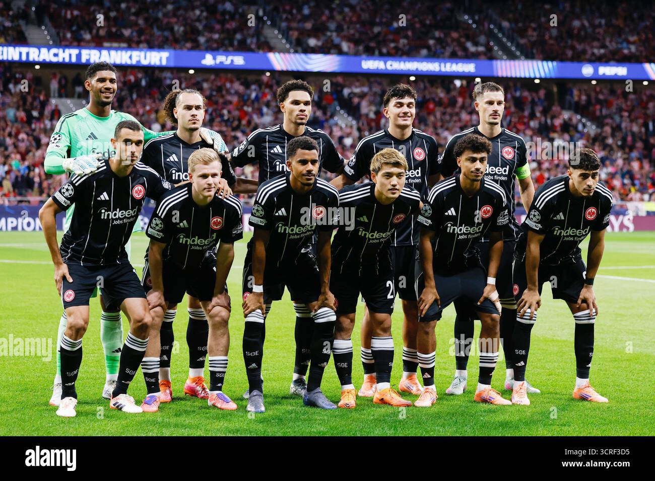 Équipe de l'Eintracht Francfort lors de l'UEFA Champions League, phase de Ligue, match de football MD2 entre l'Atletico de Madrid et l'Eintracht Francfort le 30 septembre 2025 au stade Riyadh Air Metropolitano de Madrid, Espagne Banque D'Images