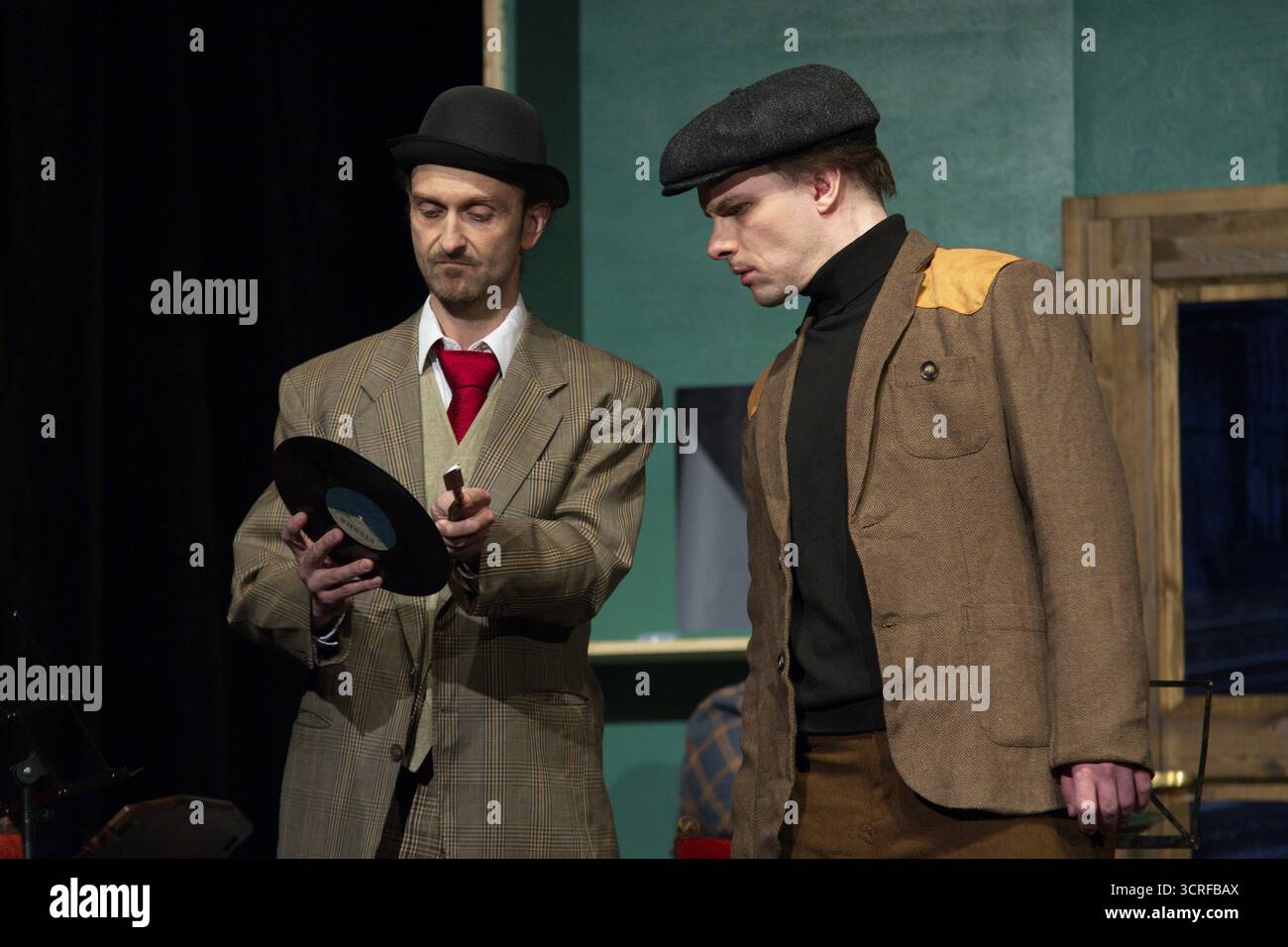 Thilo Herrmann (Professeur Marcus), Henning Wolff (Louis Harvey), LADYKILLERS, répétition photo le 29/09/2025 au Berliner Kriminaltheater, Berlin, premi Banque D'Images
