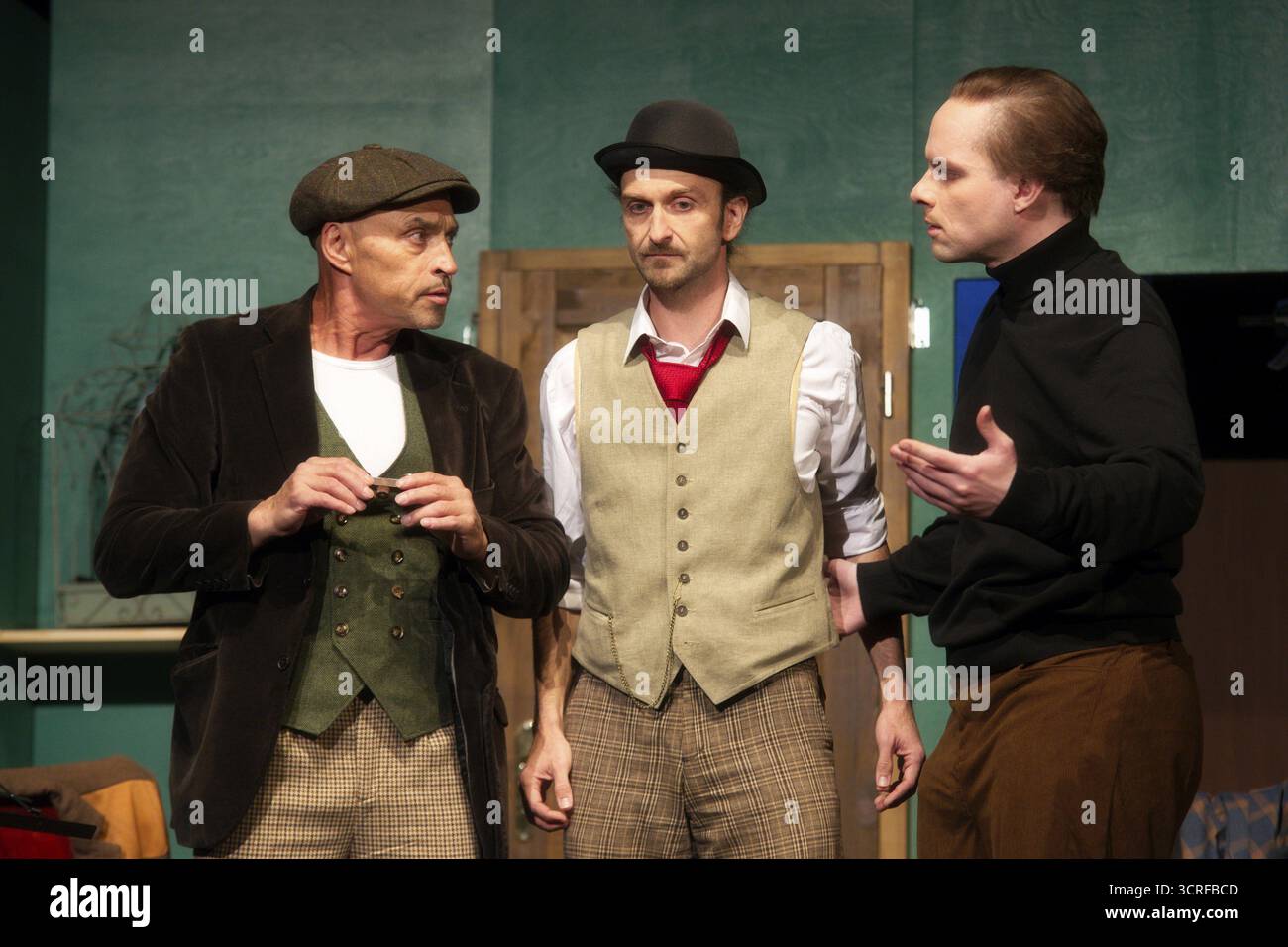 Silvio Hildebrandt (Dr Courtenay), Thilo Herrmann (Prof Marcus), Henning Wolff (Louis Harvey), LADYKILLERS, répétition photo le 29.09.2025 au Berli Banque D'Images