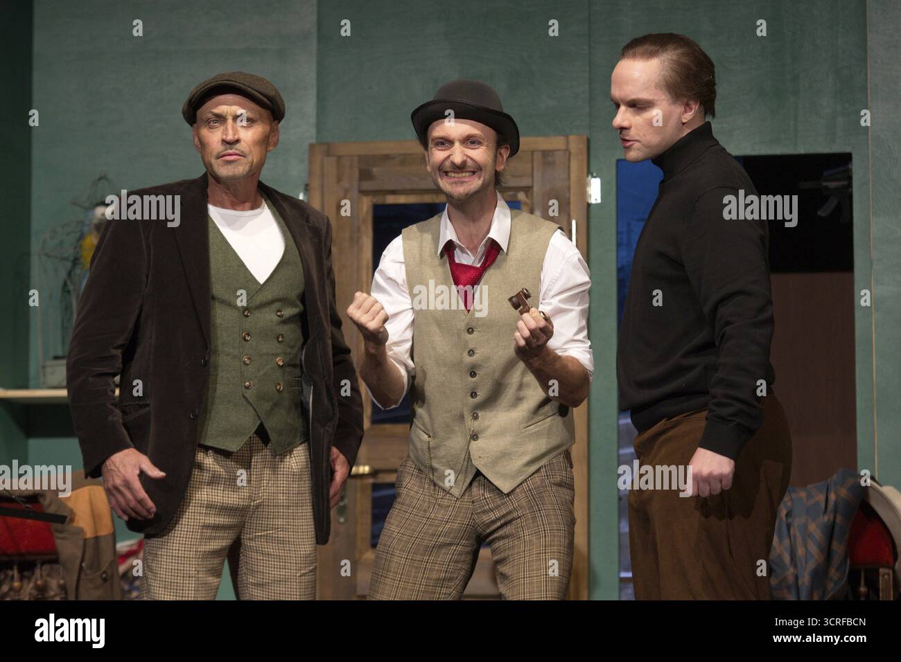 Silvio Hildebrandt (Dr Courtenay), Thilo Herrmann (Prof Marcus), Henning Wolff (Louis Harvey), LADYKILLERS, répétition photo le 29.09.2025 au Berli Banque D'Images