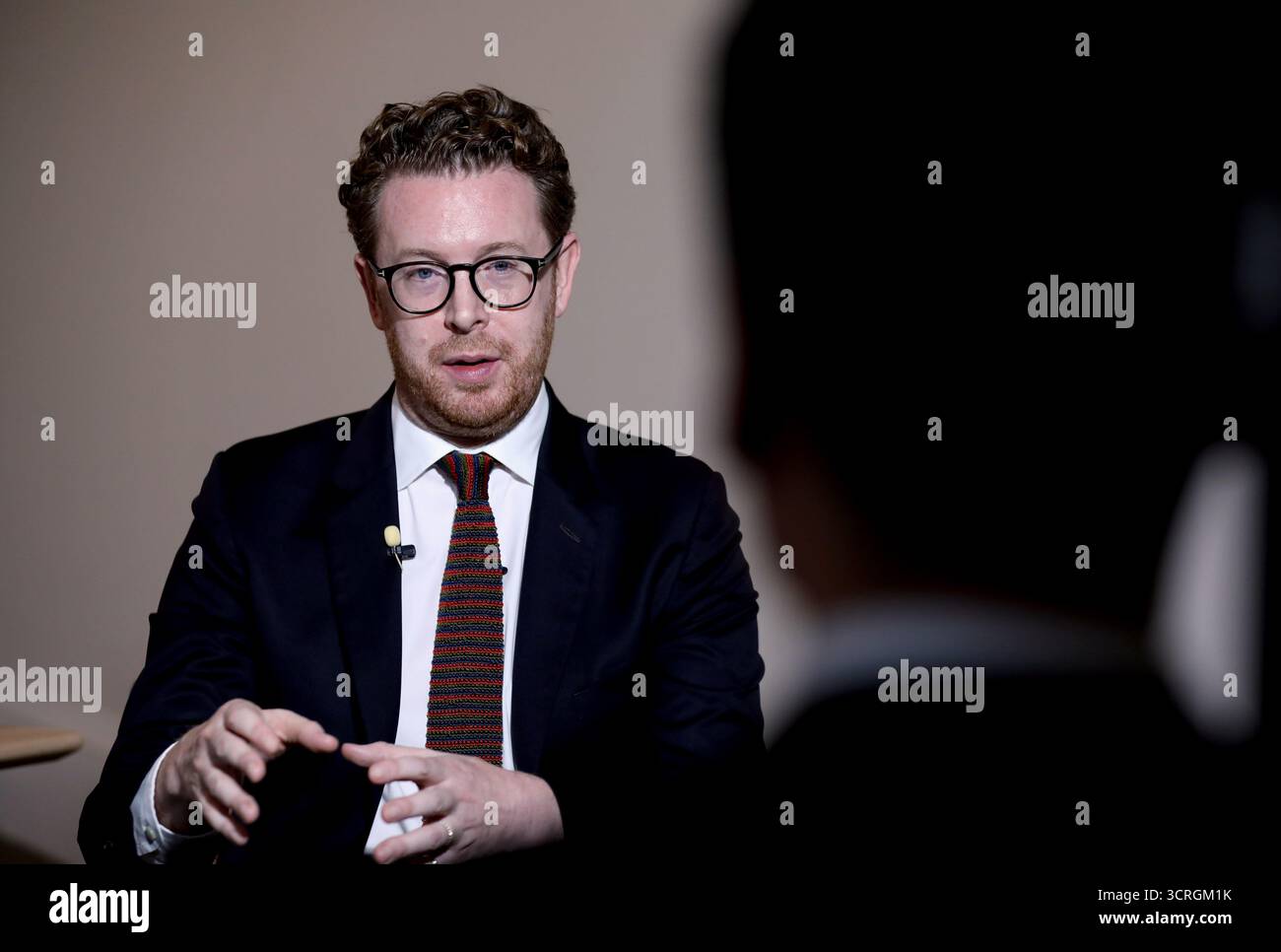 Londres, Grande-Bretagne. 29 septembre 2025. Nicholas Cullinan, directeur du British Museum, parle lors d'une interview avec Xinhua à Londres, Grande-Bretagne, 29 septembre 2025. POUR ALLER AVEC 'interview : le directeur du British Museum envisage une coopération plus profonde avec la Chine' crédit : Li Ying/Xinhua/Alamy Live News Banque D'Images