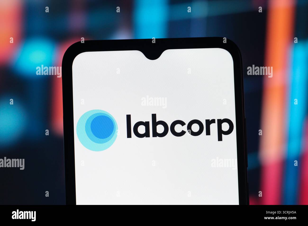 Dans cette illustration photo, le logo Labcorp est affiché sur un écran de smartphone. Banque D'Images