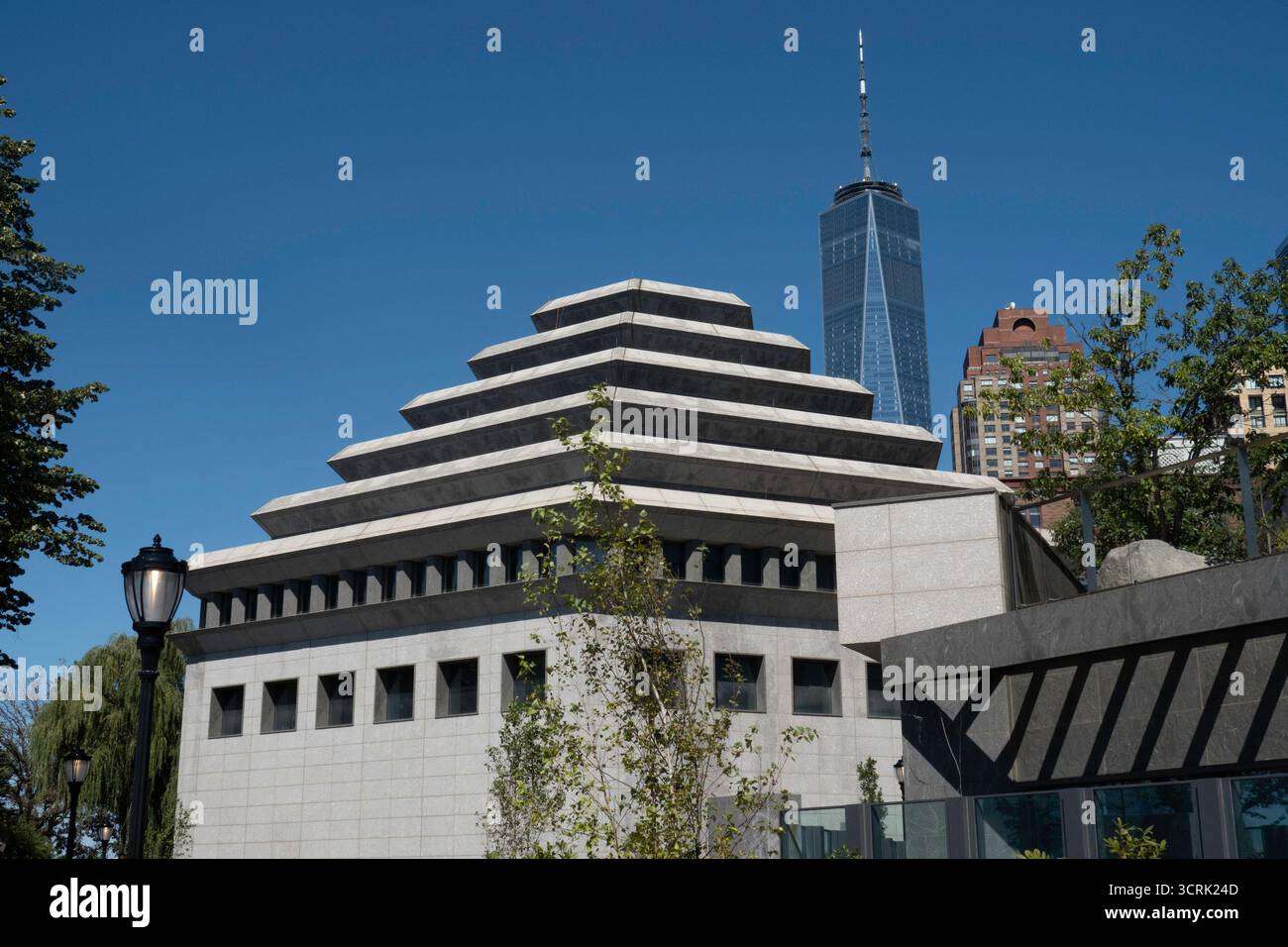 Le Musée du patrimoine juif - Un mémorial vivant de l'Holocauste est situé à Battery Park City, New York City, USA 2025 Banque D'Images