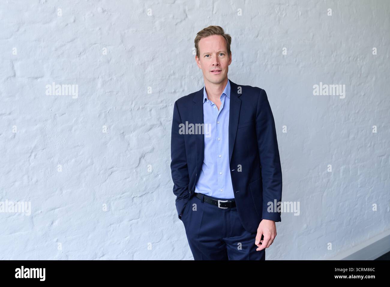 Berlin, Allemagne. 1er octobre 2025. Roman Portack, directeur général du Conseil de presse allemand, se tient devant l'interview accordée à l'agence de presse allemande dpa dans les bureaux du Conseil de presse. Crédit : Annette Riedl/dpa/Alamy Live News Banque D'Images