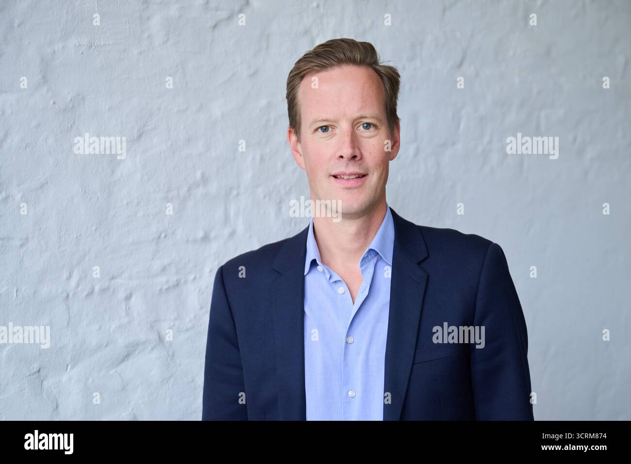Berlin, Allemagne. 1er octobre 2025. Roman Portack, directeur général du Conseil de presse allemand, se tient devant l'interview accordée à l'agence de presse allemande dpa dans le bâtiment du Conseil de presse. Crédit : Annette Riedl/dpa/Alamy Live News Banque D'Images