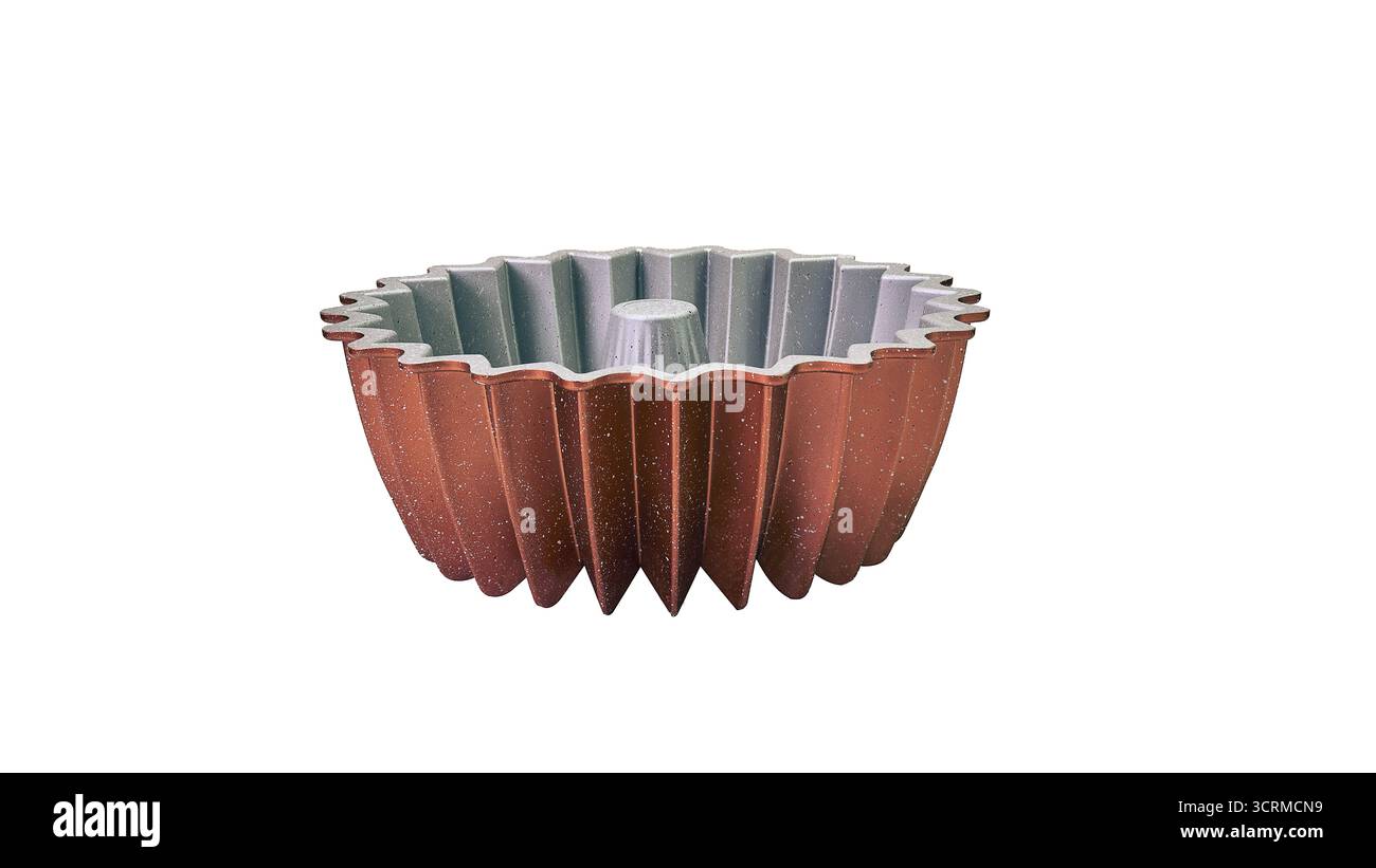 Moule à gâteau bundt rouge antiadhésif de haute qualité avec motif décoratif en zigzag, isolé sur fond blanc. Moule durable pour gâteaux, pain et desse Banque D'Images