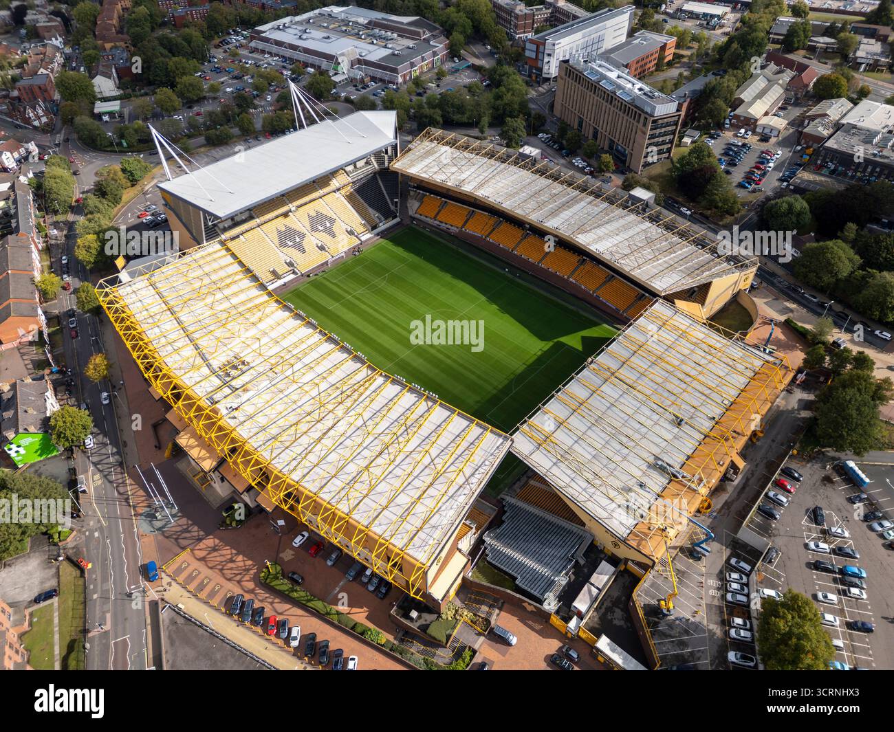 Vue aérienne du stade de football Wolverhampton Wanderers Molineux, West Midlands, Angleterre Banque D'Images