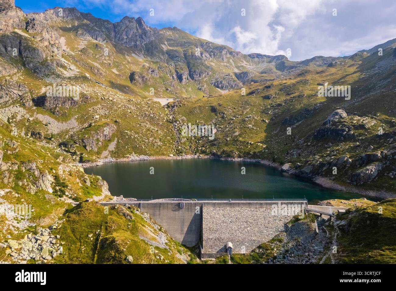 Vue aérienne du Lago Sucotto en été. Valgoglio, Val Seriana, Bergamo district, Lombardie, Italie, Europe du Sud. Banque D'Images