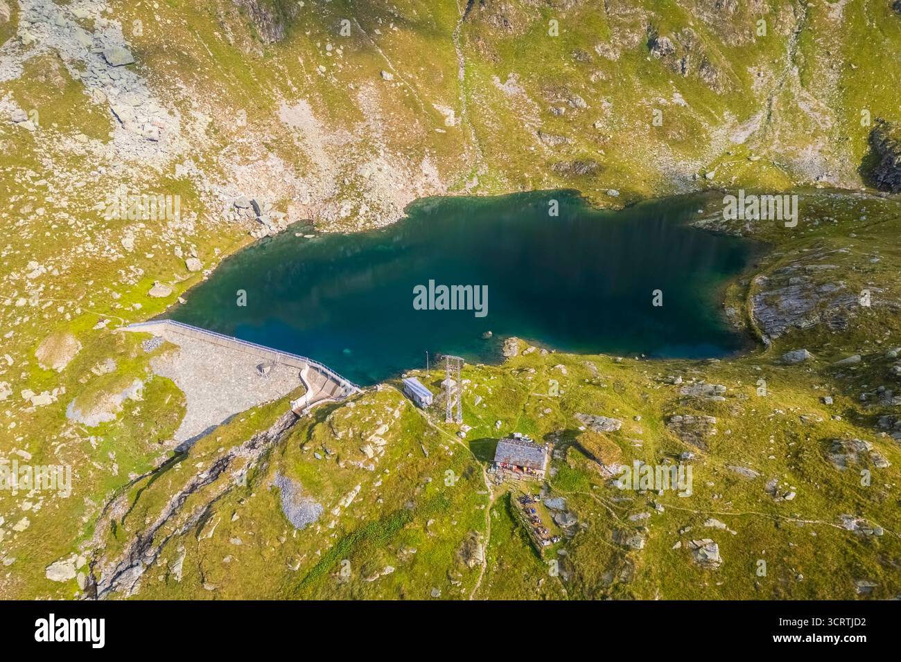 Vue aérienne du Lago Cernello en été. Valgoglio, Val Seriana, Bergamo district, Lombardie, Italie, Europe du Sud. Banque D'Images