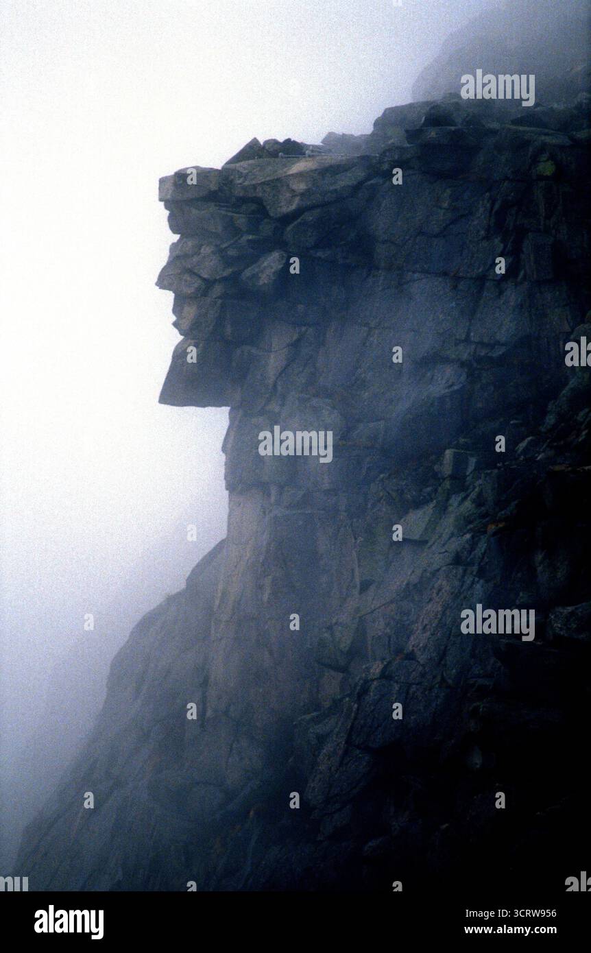 La formation rocheuse Old Man of the Mountains dans les White Mountains du New Hampshire. Banque D'Images