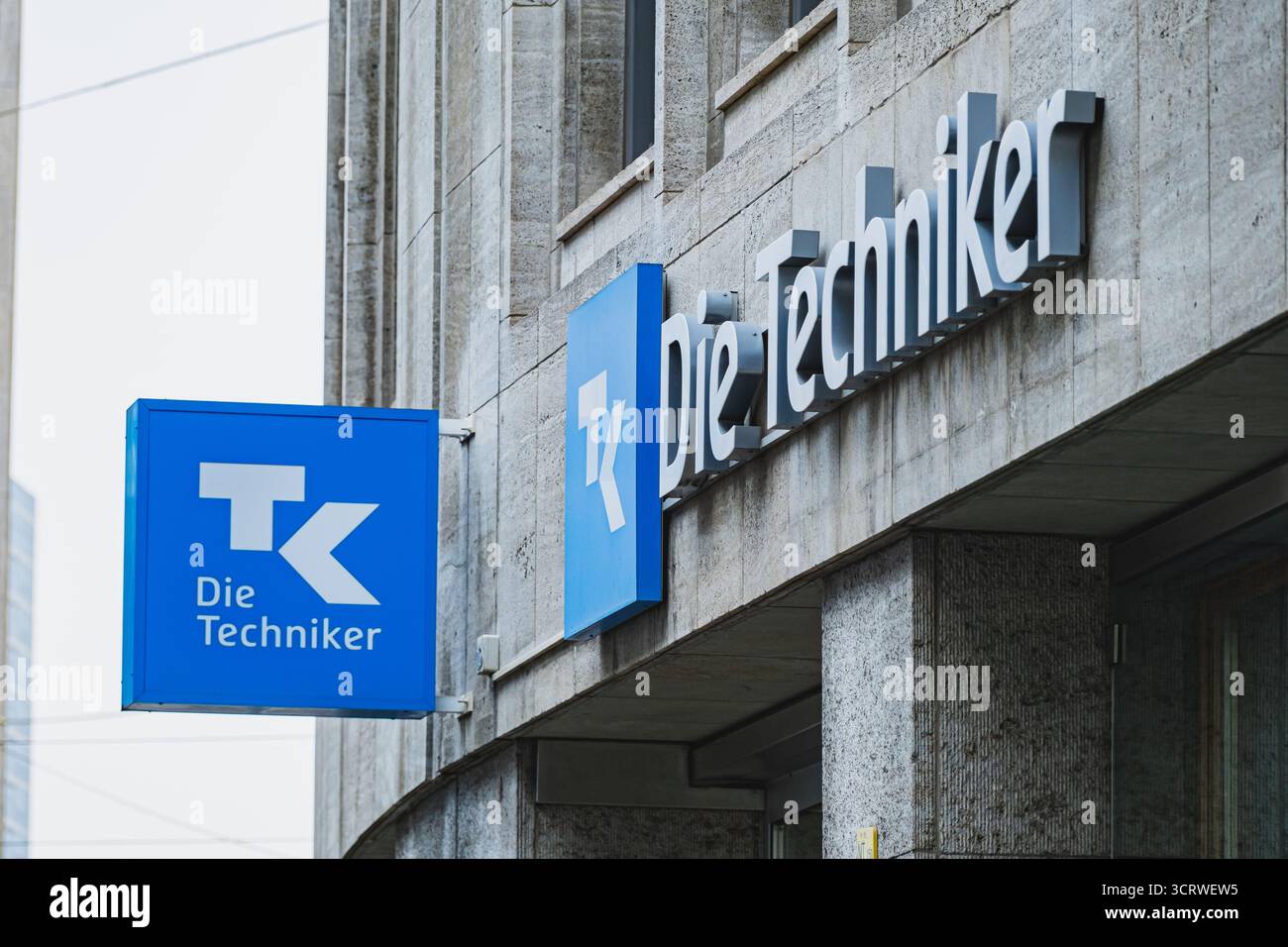 Techniker Krankenkasse, logo de la compagnie d'assurance allemande à l'extérieur d'une succursale située dans le centre de Dusseldorf Banque D'Images