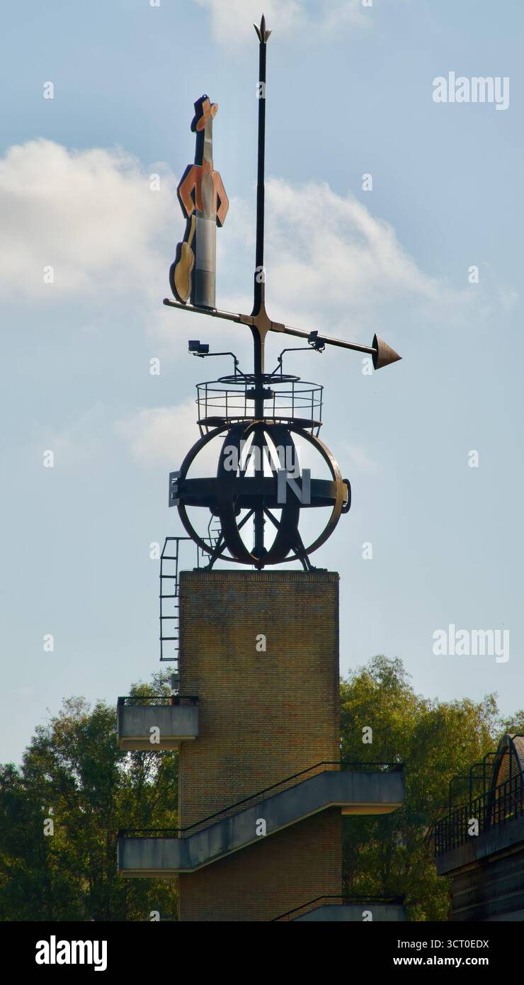 Guinness détenteur du record du monde de la plus grande girouette opérationnelle à la maison Tío Pepe González Byass Sherry Jerez de la Frontera Andalousie Espagne Banque D'Images