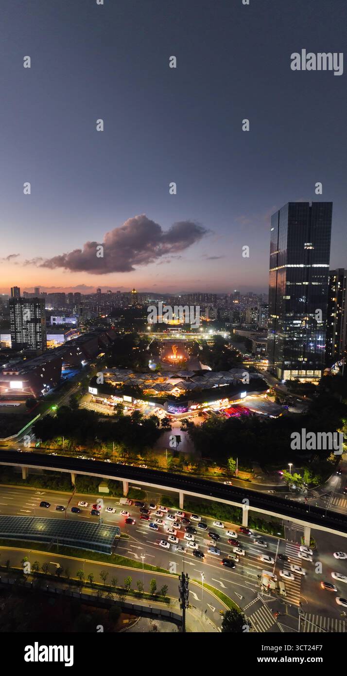 Photographie aérienne de Longcheng Square, Vanke Times Square, gouvernement du district de Longgang, Shenzhen Banque D'Images