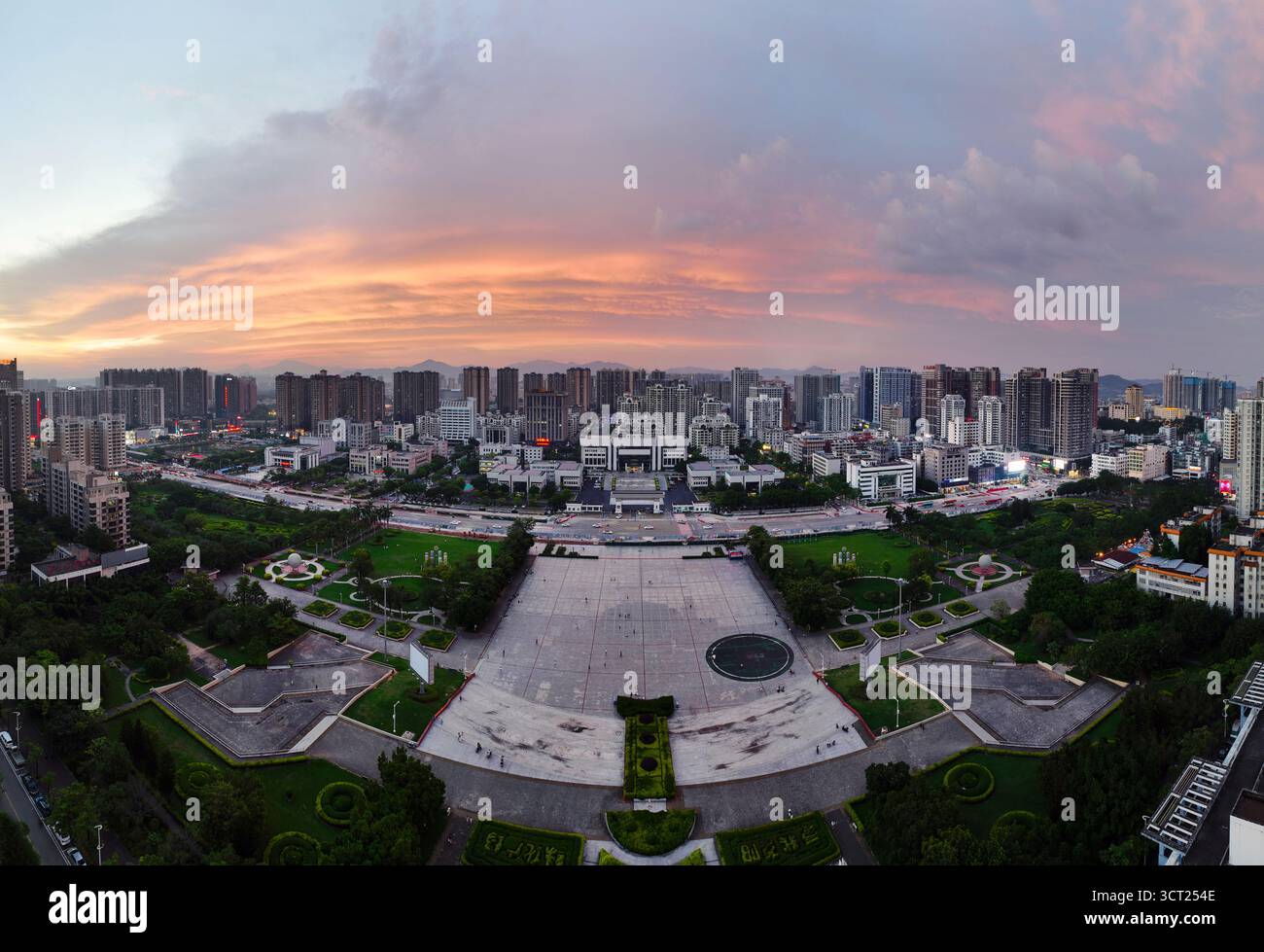 Photographie aérienne de la place municipale dans le district de Huiyang, ville de Huizhou, province du Guangdong Banque D'Images