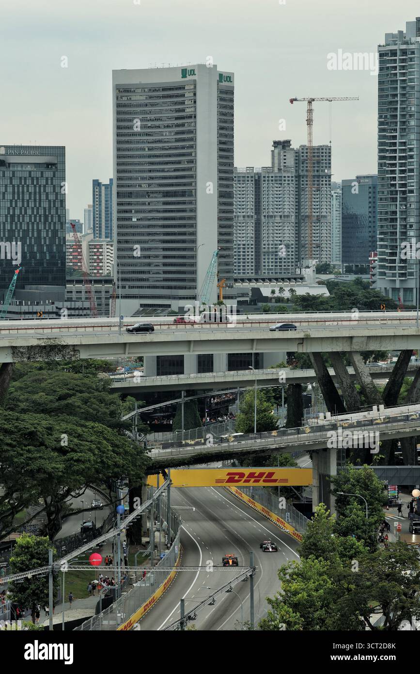 Singapour, Singapour. 04 octobre 2025. Lando Norris (GBR) McLaren MCL39. 04.10.2025. Championnat du monde de formule 1, Rd 18, Grand Prix de Singapour, Marina Bay Street circuit, Singapour, Journée de qualification. Crédit : James Moy/Alamy Live News Banque D'Images