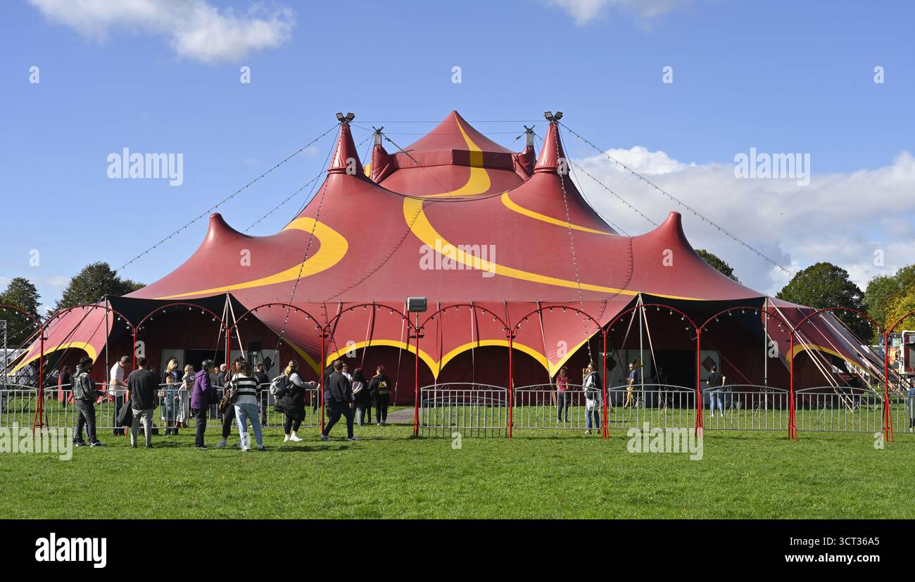 Circus Extreme marquee au parc Bristol « The Downs », Royaume-Uni Banque D'Images