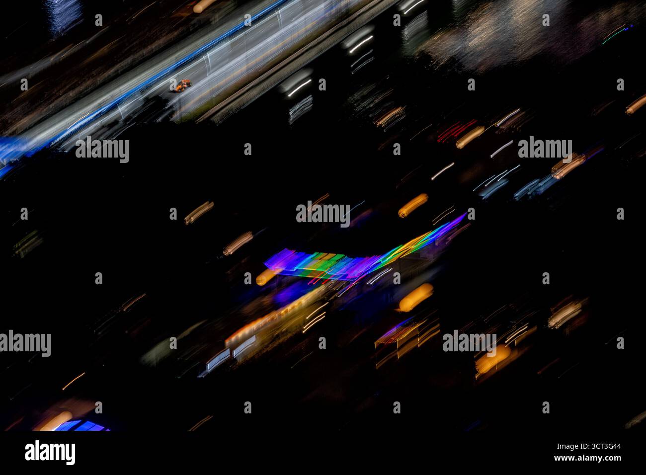 Singapour, Singapour. 04 octobre 2025. Oscar Piastri (AUS) McLaren MCL39. 04.10.2025. Championnat du monde de formule 1, Rd 18, Grand Prix de Singapour, Marina Bay Street circuit, Singapour, Journée de qualification. Crédit : James Moy/Alamy Live News Banque D'Images