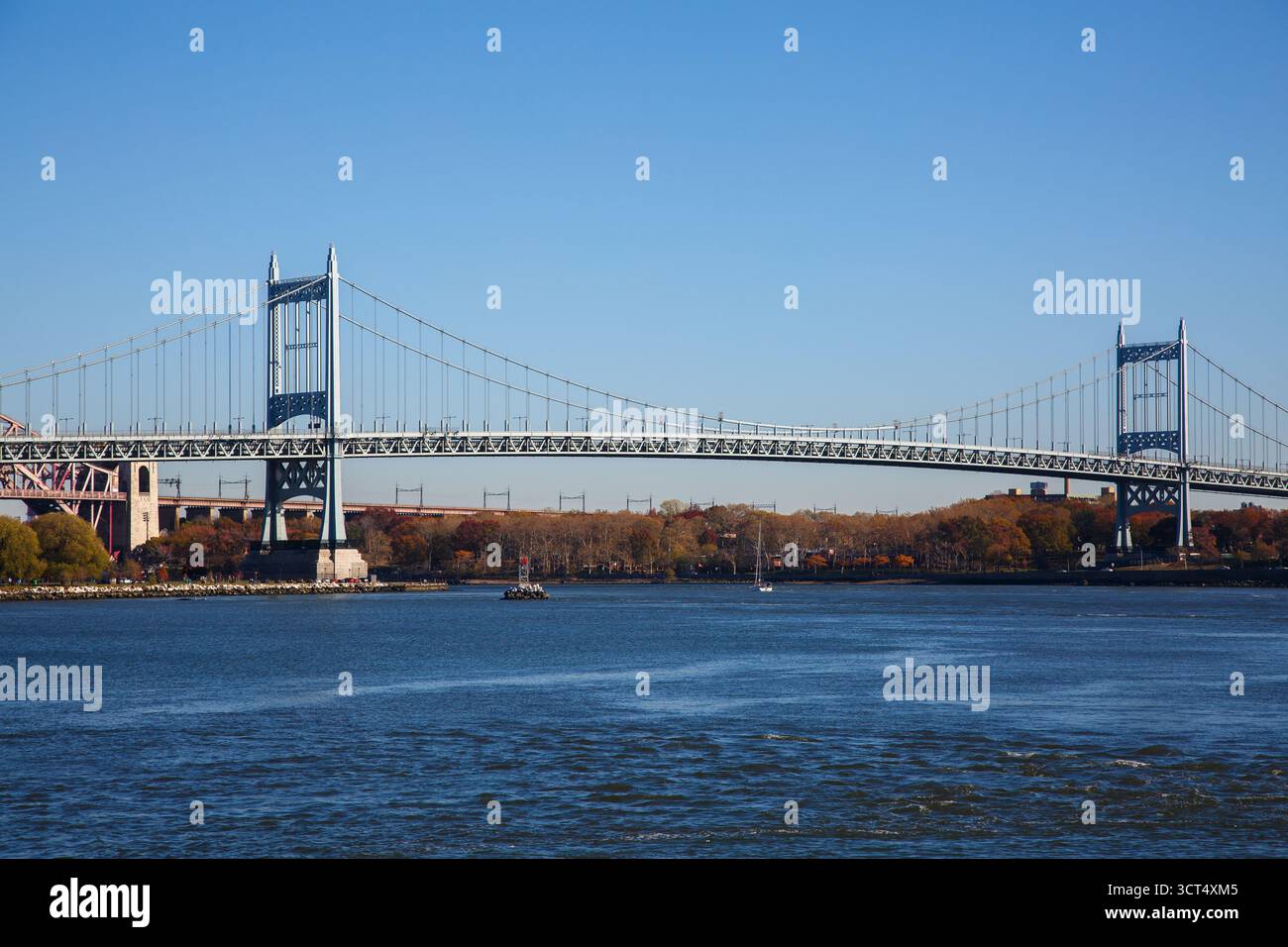 Le pont Robert Keenedy sur East River et Queens, New York, États-Unis Banque D'Images