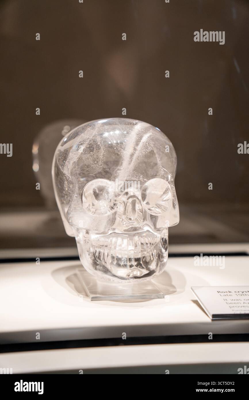 Crâne de cristal exposé dans l'exposition du musée de Londres Banque D'Images