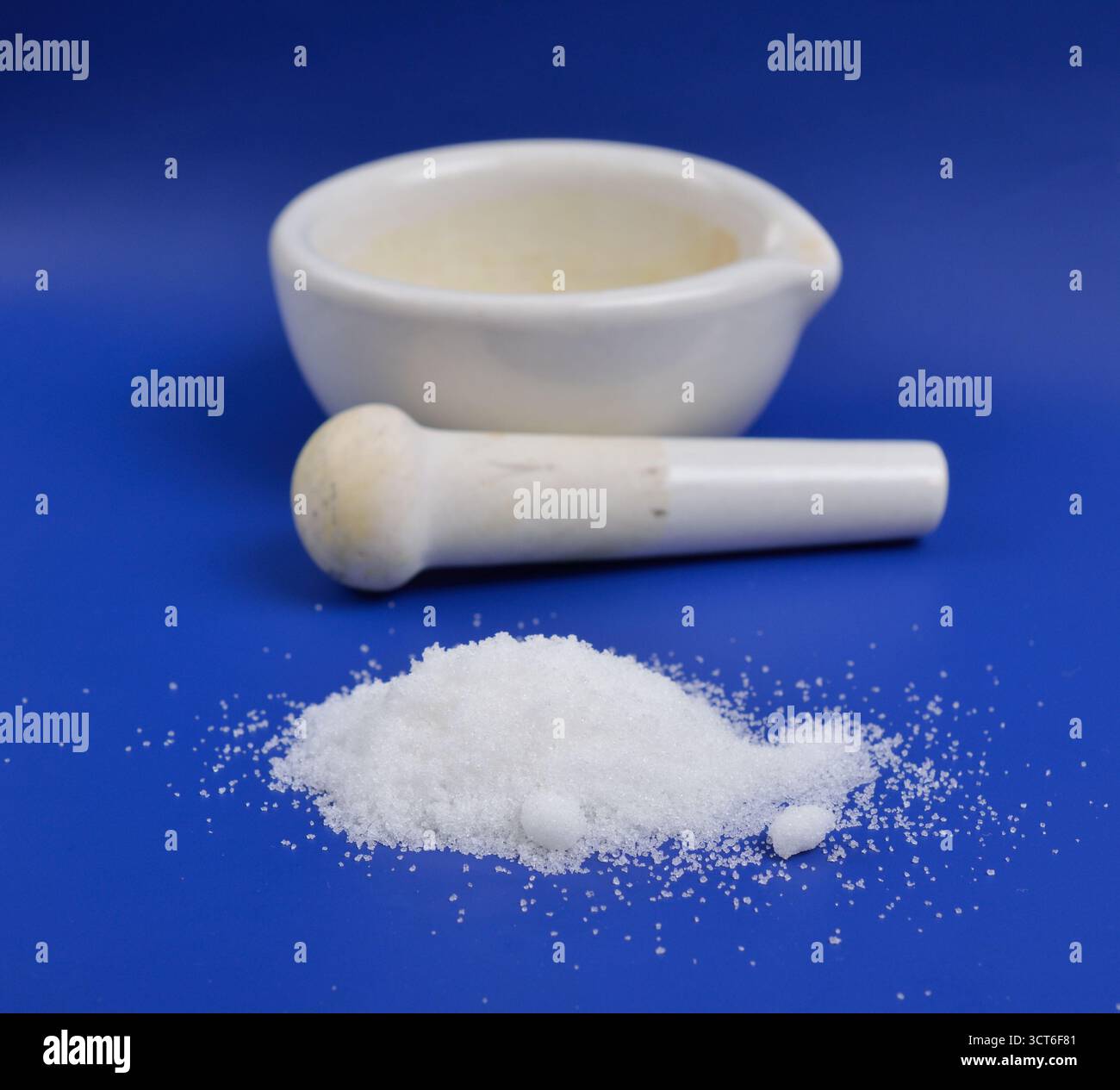 Le nitrate de sodium est le composé chimique de formule NaNO3 Banque D'Images