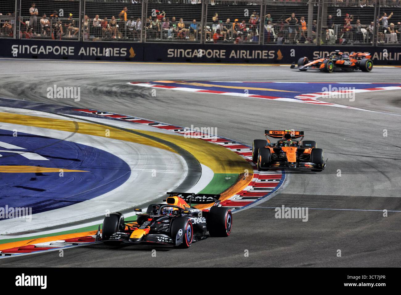 Singapour, Singapour. 05 octobre 2025. Max Verstappen (NLD) Red Bull Racing RB21. 05.10.2025. Championnat du monde de formule 1, Rd 18, Grand Prix de Singapour, Marina Bay Street circuit, Singapour, jour de la course. Crédit : James Moy/Alamy Live News Banque D'Images