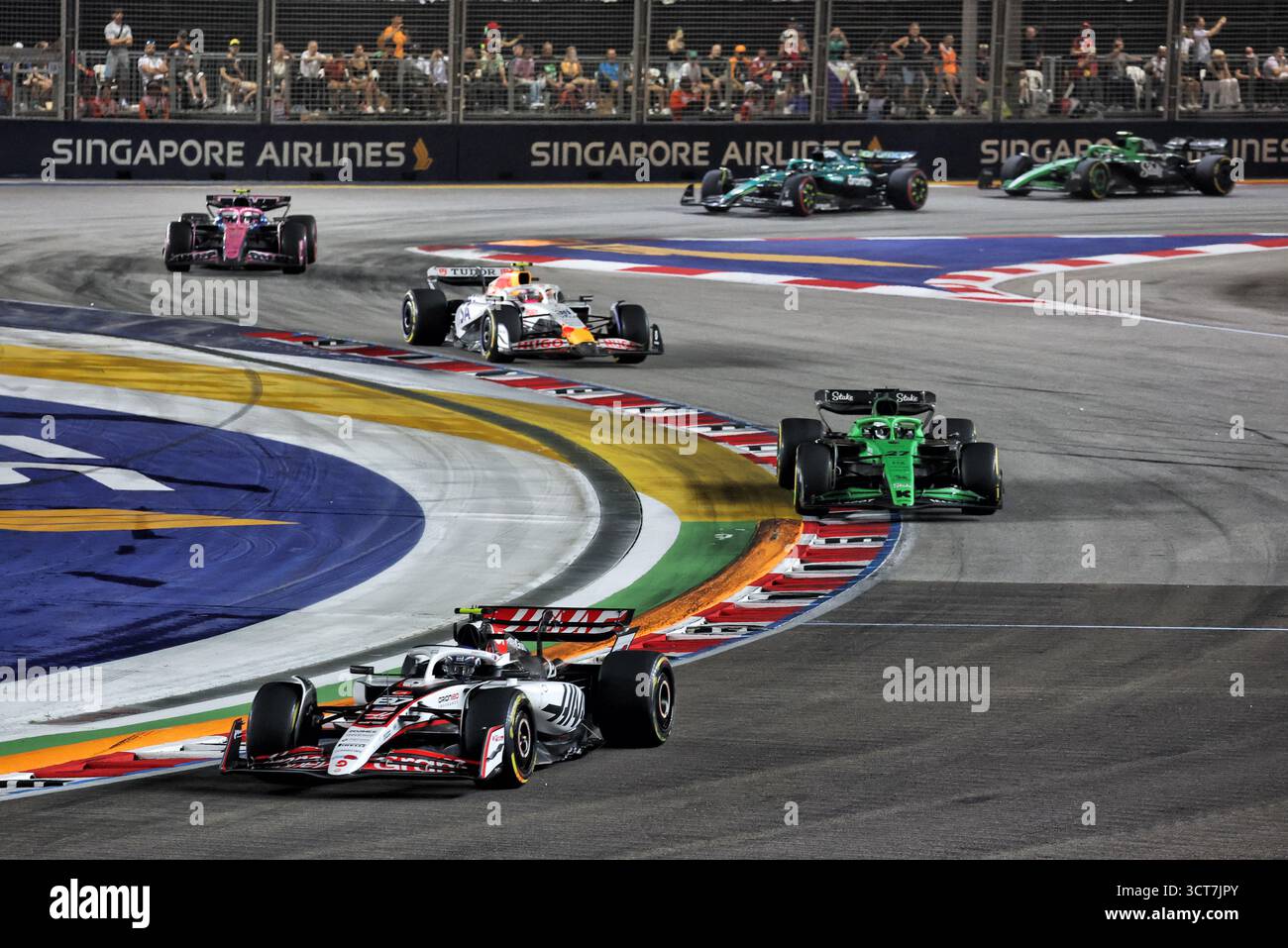 Singapour, Singapour. 05 octobre 2025. Oliver Bearman (GBR) Haas TTB-25. 05.10.2025. Championnat du monde de formule 1, Rd 18, Grand Prix de Singapour, Marina Bay Street circuit, Singapour, jour de la course. Crédit : James Moy/Alamy Live News Banque D'Images