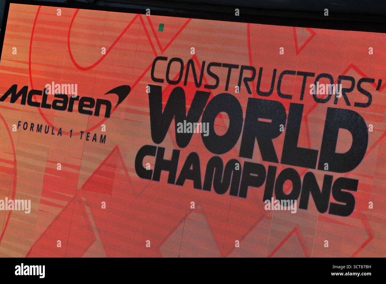 Singapour, Singapour. 05 octobre 2025. McLaren - champions des constructeurs. 05.10.2025. Championnat du monde de formule 1, Rd 18, Grand Prix de Singapour, Marina Bay Street circuit, Singapour, jour de la course. Crédit : James Moy/Alamy Live News Banque D'Images
