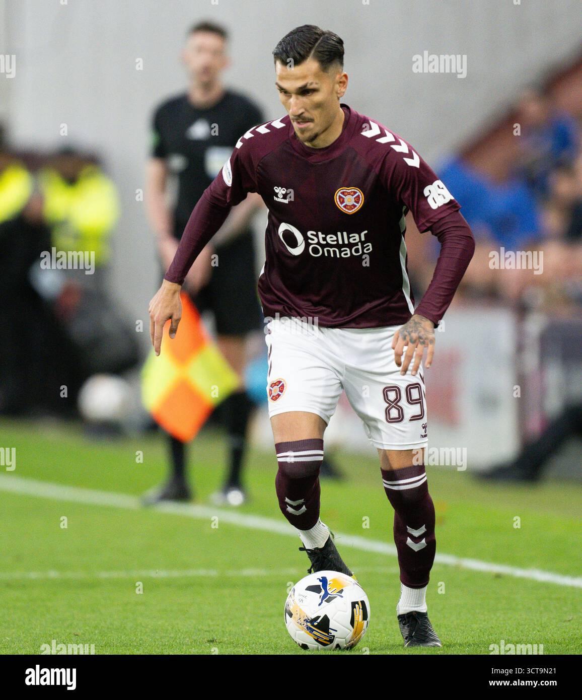 ÉDIMBOURG, ÉCOSSE - 04 OCTOBRE : Hearts’ Alexandros Kyziridis en action lors d’un match de première classe de William Hill entre Heart of Midlothian et Hibernian au Tynecastle Park, le 04 octobre 2025, à Édimbourg, en Écosse. (Photo de Paul Byars / Alamy Live News) Banque D'Images