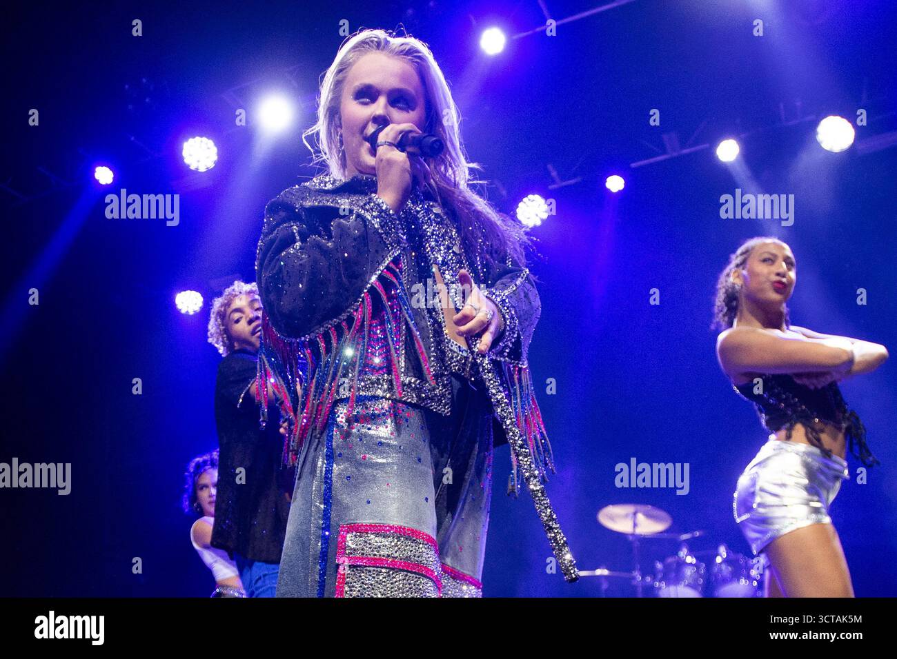 Londres, Royaume-Uni. 05 octobre 2025. La chanteuse américaine JoJo Siwa (née Joelle Joanie Siwa) se produit au Forum dans le cadre de sa tournée Infinity Heart. Crédit : Justin Ng/Alamy Live News Banque D'Images