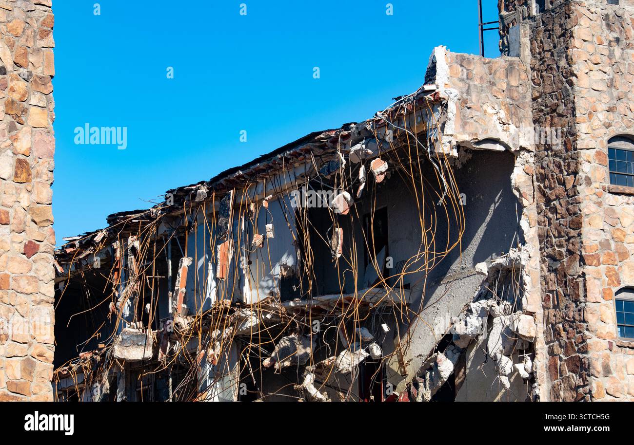Démolition d'un bâtiment d'aprartment de Defunk. Banque D'Images