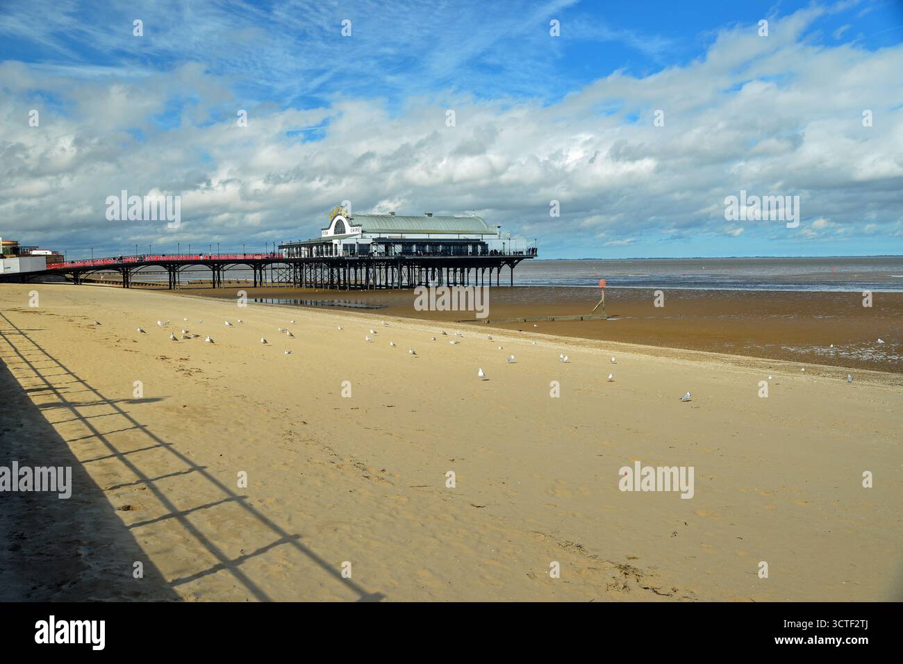 Cleethorpes plage et jetée Lincolnshire Royaume-Uni Banque D'Images