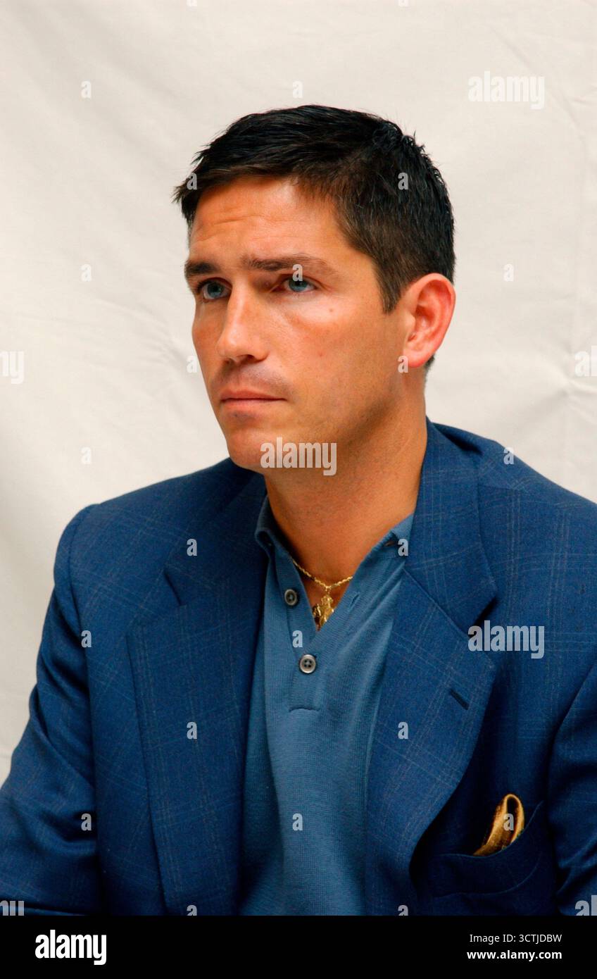 Jim Caviezel lors d'une conférence de presse pour la passion du Christ. Hôtel four Seasons, Hollywood - 11 février 2004 Banque D'Images