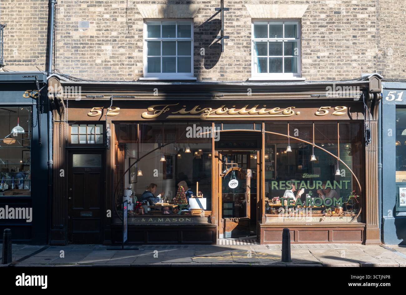 Fitzbillies café et boulangerie, célèbre pour ses brioches Chelsea, sur Trumpington Street à Cambridge, célèbre monument local et restaurant, Cambridgeshire, U. Banque D'Images