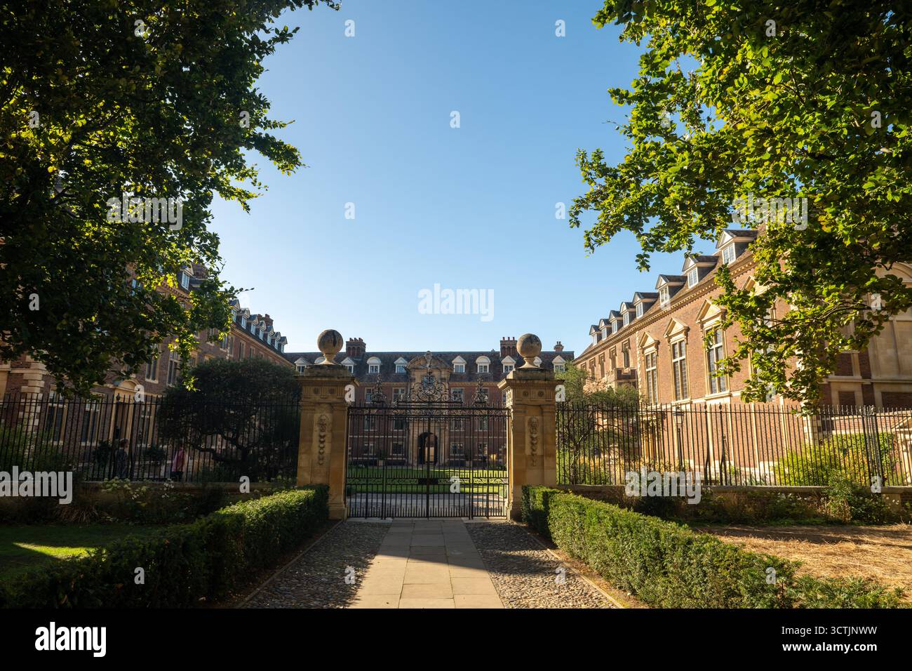 St Catharine’s College, Cambridge, porte d’entrée et cour principale à l’architecture historique, Université de Cambridge, Angleterre Banque D'Images
