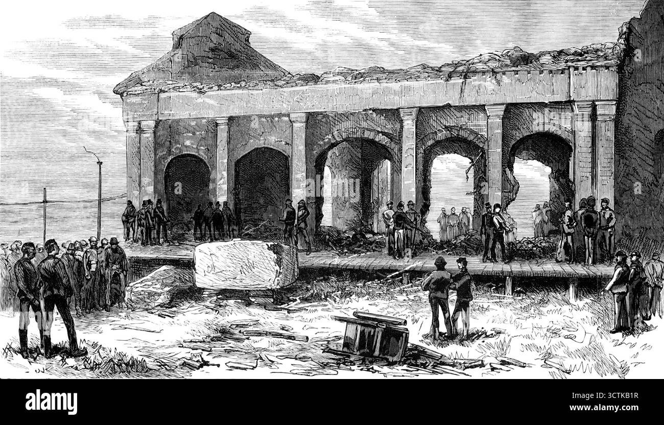 Ruines du Rocket Store-House après l'explosion, 1883. Un désastre terrifiant... Un incendie a éclaté out...in un des... bâtiments du laboratoire de l'est, où des cartouches et des projectiles explosifs sont fabriqués... ce bâtiment a été utilisé comme atelier pour la peinture de roquettes militaires, et plus de sept cents de ces formidables instruments de guerre, entièrement chargés de poudre à canon, y ont été stockés. Ils se sont actuellement enflammés, et ont commencé à voler à l'étranger, sifflant à travers l'air avec des bobines de fumée blanche derrière eux, comme on l'observe dans l'utilisation de roquettes dans la guerre réelle, et descendant à Banque D'Images