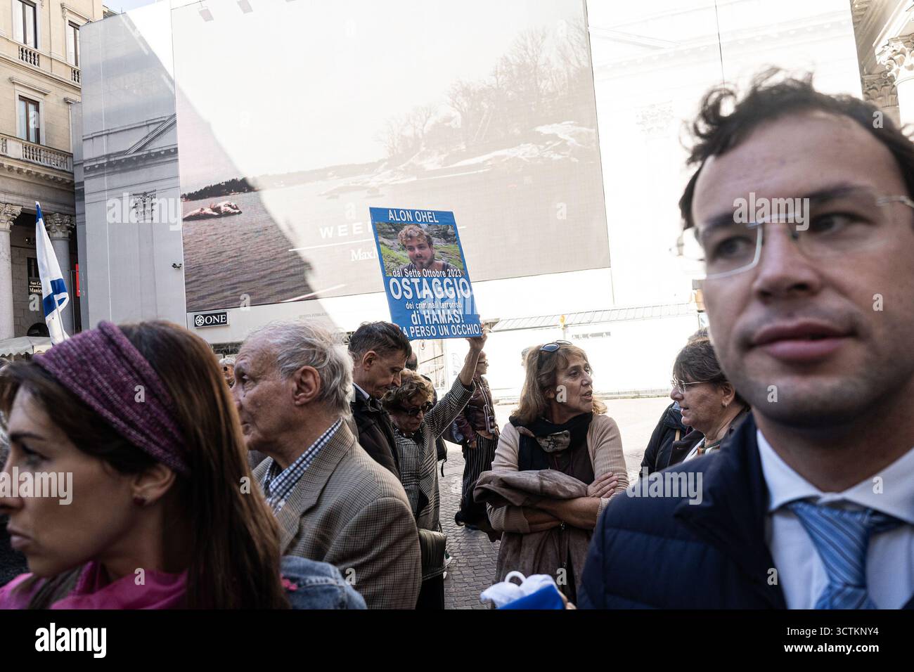 Milan, Italie. 07 octobre 2025. Milan, rassemblement de la communauté juive à la mémoire du massacre du 7 octobre crédit : Independent photo Agency/Alamy Live News Banque D'Images