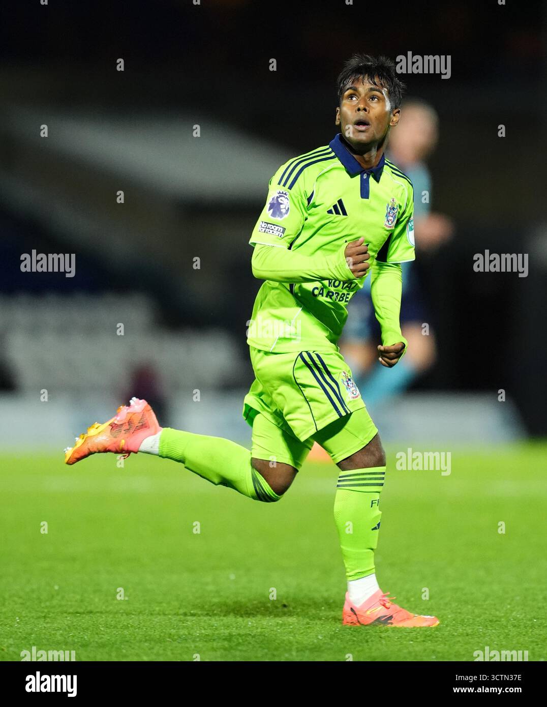 Farhaan Ali Wahid de Fulham lors du vertu Trophy Southern Group G match à Adams Park, High Wycombe. Date de la photo : mardi 7 octobre 2025. Banque D'Images
